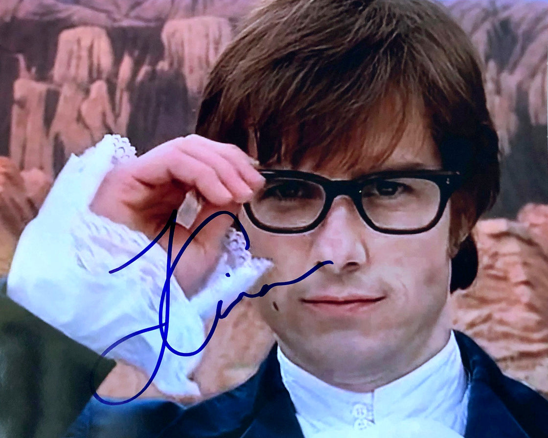 Austin Powers In Goldmember (2002) - HISTORYSIGS